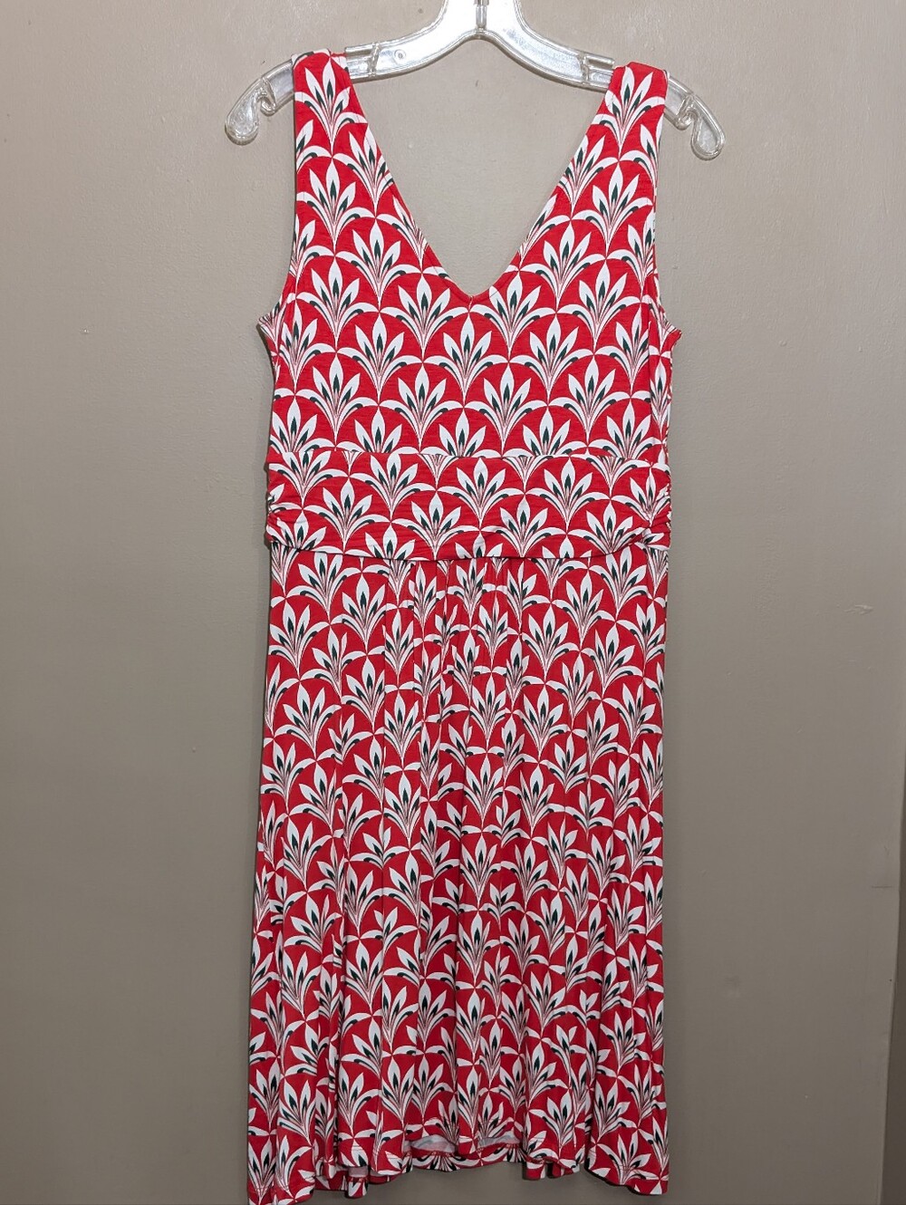 🆕 NWT Boden Effie Jersey Dress in Cherry Red/ Ivory Palm Print (Size 10)